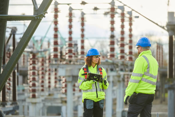 Best Affordable Electrician  in Elmwood, IL